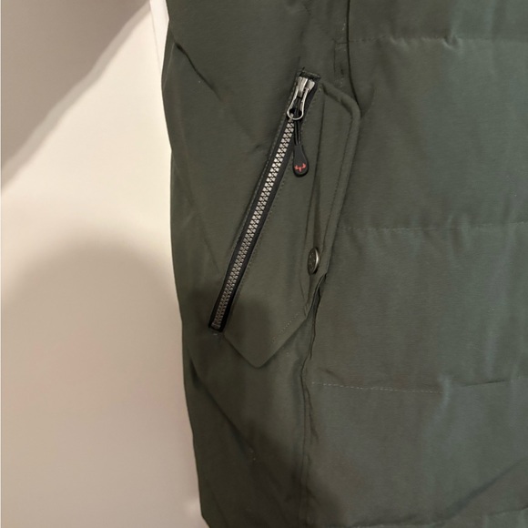 Arctic Expedition Green Jacket - Picture 9 of 9